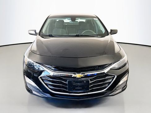 Used 2022 Chevrolet Malibu LT image 2