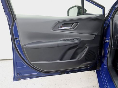 Used 2026 Toyota Prius XLE AWD/4WD image 30