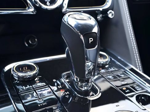 Used 2020 Bentley Flying Spur W12 AWD/4WD image 28