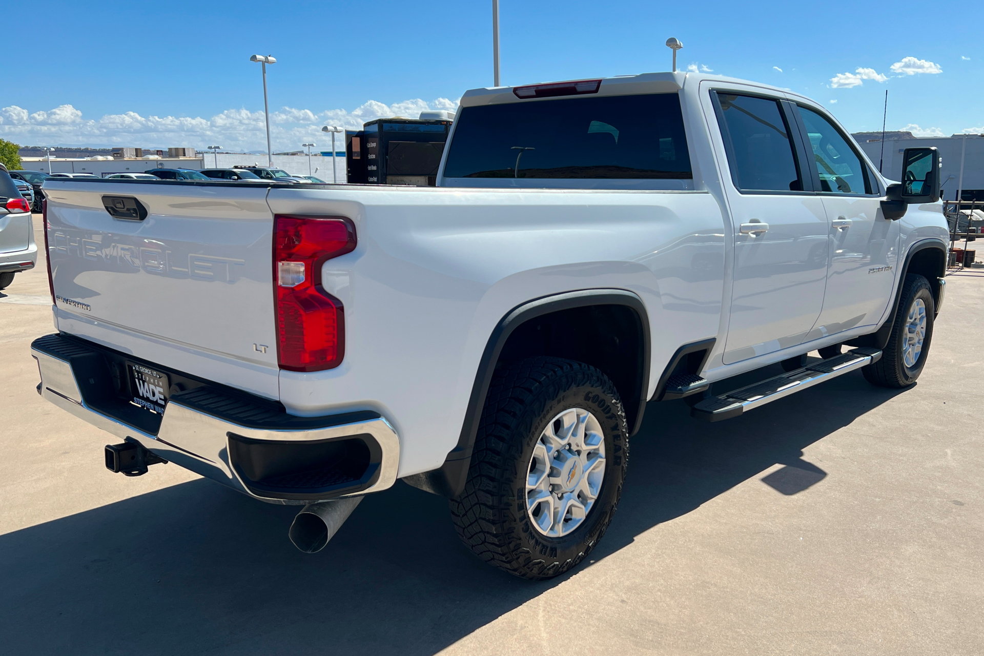 Used 2025 Chevrolet Silverado 2500 LT AWD/4WD image 5