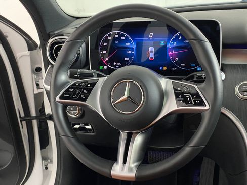 Certified 2025 Mercedes-Benz C 300 4MATIC Sedan image 16