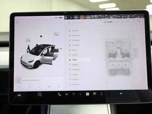 Used 2021 Tesla Model Y Long Range AWD/4WD image 59