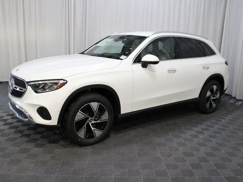 New 2024 Mercedes-Benz GLC 300 4MATIC image 3