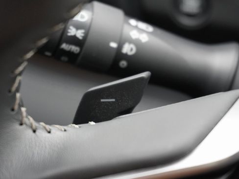 Used 2024 Subaru Ascent Touring w/ Popular Package #2 image 32