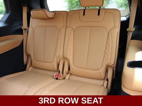 Used 2022 Jeep Grand Cherokee L Summit AWD/4WD image 11