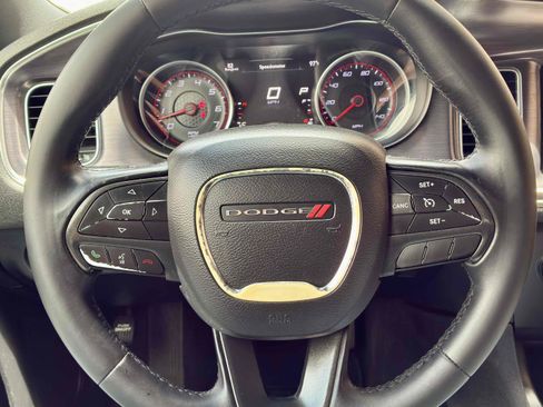 Used 2015 Dodge Charger SE RWD image 19