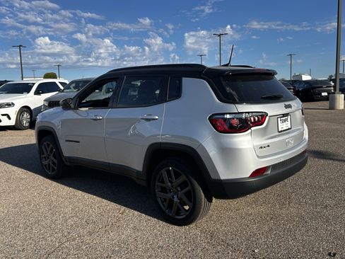 New 2026 Jeep Compass Limited AWD/4WD image 4