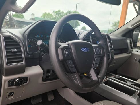 Used 2018 Ford F150 XLT AWD/4WD image 9