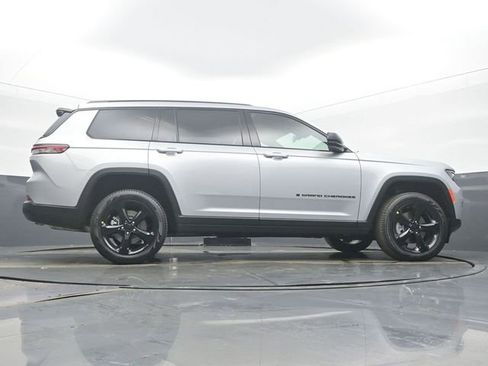 New 2025 Jeep Grand Cherokee L Limited w/ Black Appearance Package image 54