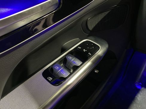 Certified 2025 Mercedes-Benz GLC 300 GLC 300 image 9