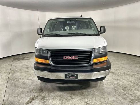 Used 2024 GMC Savana 2500 w/ Driver Convenience Package image 3