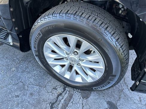 Used 2016 Lexus GX 460 image 10