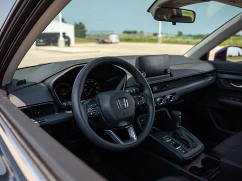 Used 2025 Honda CR-V LX image 13
