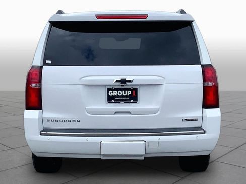 Used 2017 Chevrolet Suburban Premier RWD image 5
