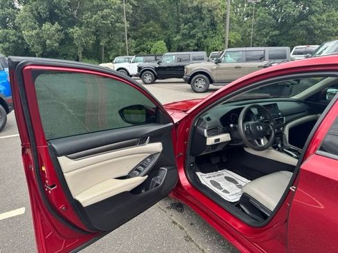Used 2020 Honda Accord LX image 14