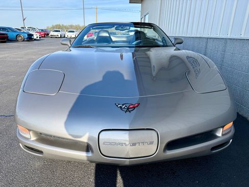 Used 2001 Chevrolet Corvette Convertible w/ Preferred Equipment Group2 image 7
