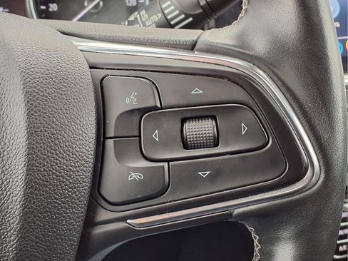 Used 2022 Buick Encore GX Essence w/ Advanced Technology Package FWD image 22