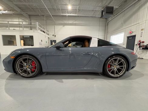 Used 2017 Porsche 911 Targa 4S AWD/4WD image 4