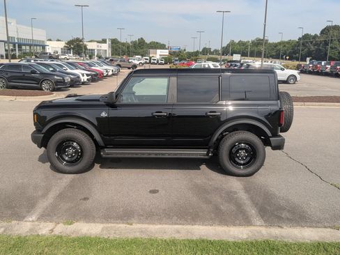 New 2026 Ford Bronco Outer Banks AWD/4WD image 6