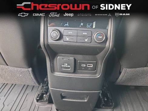 Used 2023 GMC Acadia SLT w/ Preferred Package AWD/4WD image 25