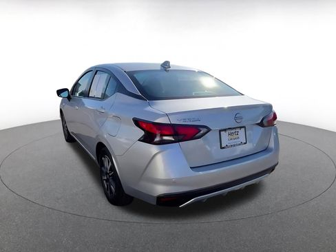 Used 2025 Nissan Versa SV image 11