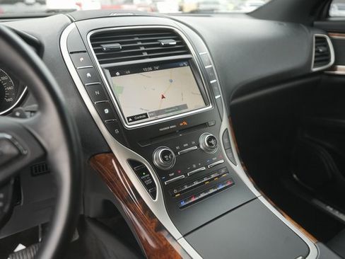 Used 2018 Lincoln MKX Reserve w/ Driver Assistance Package image 26