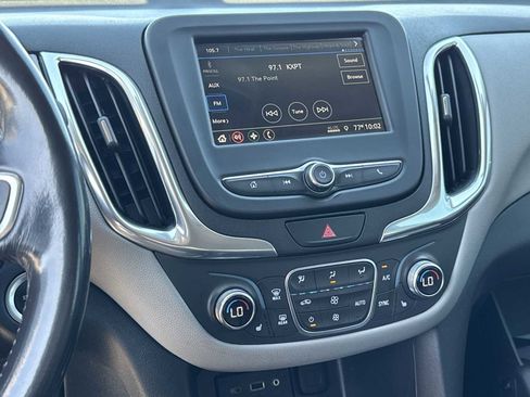 Used 2019 Chevrolet Equinox LT image 4