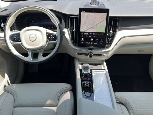 New 2026 Volvo XC60 B5 Ultra w/ Climate Package PRO AWD/4WD image 13