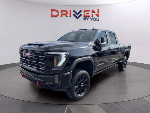 Used 2024 GMC Sierra 3500 AT4 w/ AT4 Premium Plus Package image 2