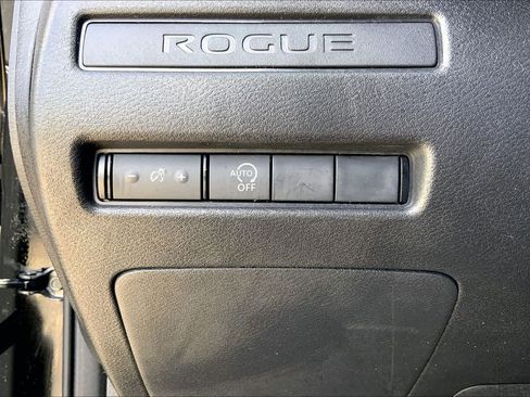 Used 2024 Nissan Rogue S FWD image 33