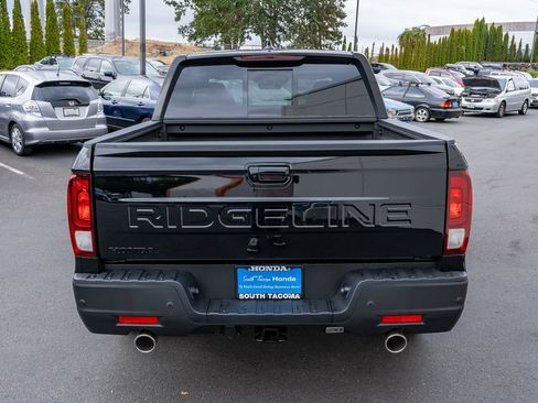 New 2026 Honda Ridgeline Black Edition image 6