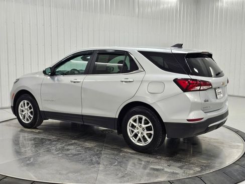 Used 2022 Chevrolet Equinox LT image 3