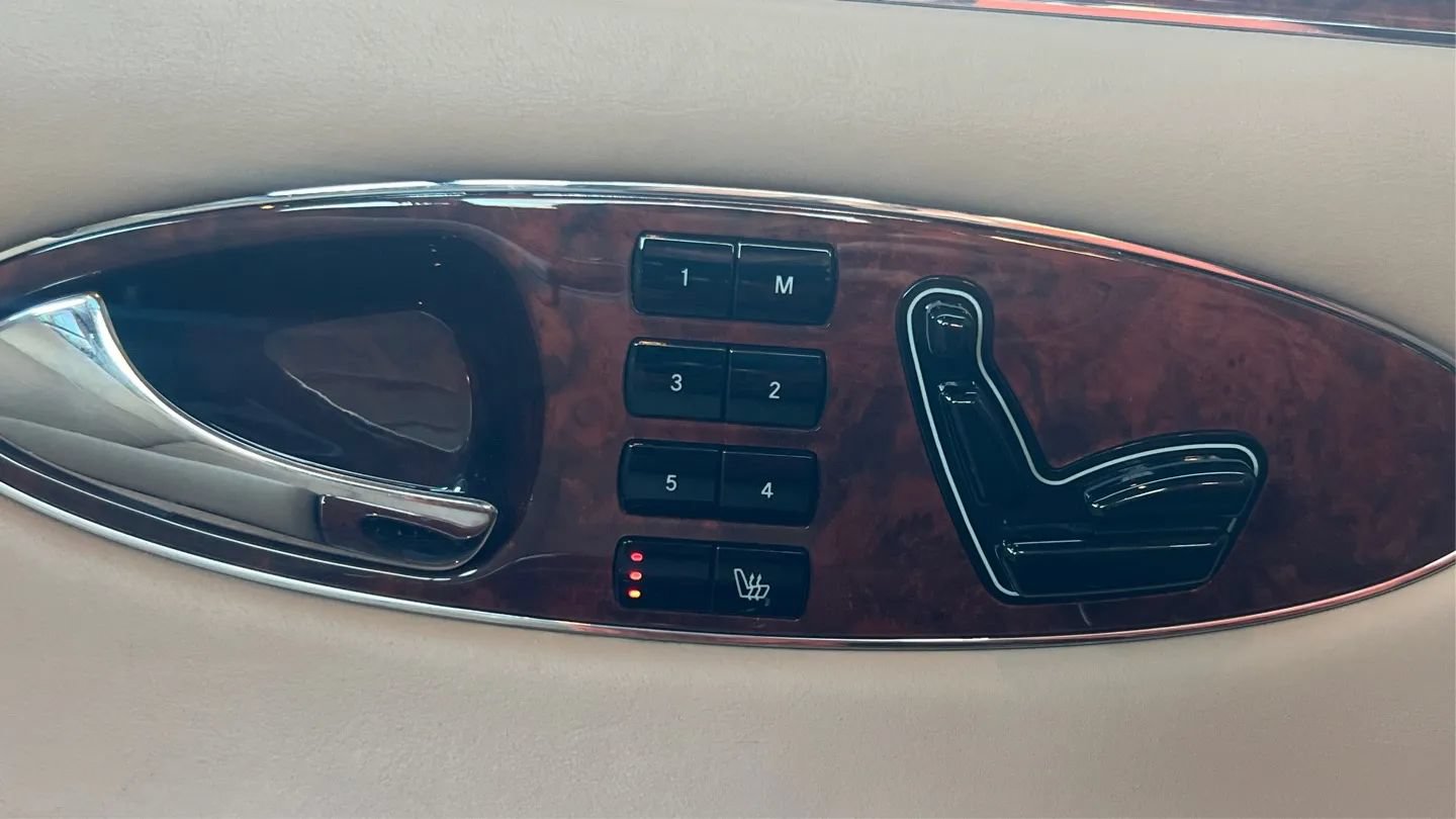 Used 2004 Maybach 57 RWD image 46
