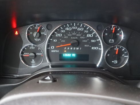 Used 2024 GMC Savana 2500 w/ Driver Convenience Package image 23