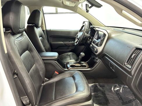 Used 2018 GMC Canyon SLT image 25