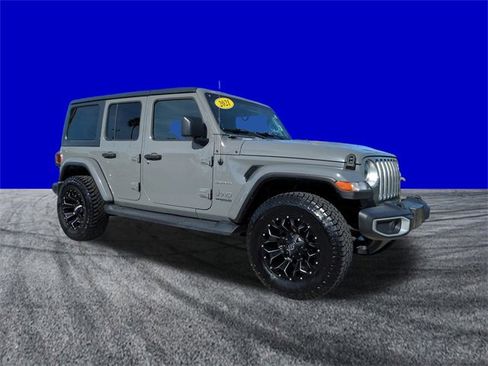 Used 2021 Jeep Wrangler Unlimited Sahara image 2