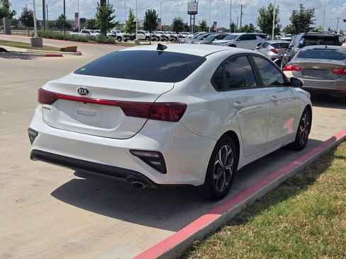 Used 2021 Kia Forte LXS FWD image 6