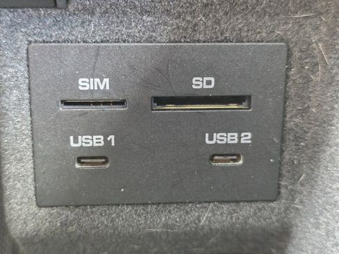 Used 2021 Porsche Macan Base image 33