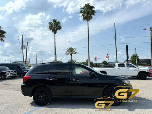 Used 2018 Nissan Pathfinder SL w/ Midnight Edition Package FWD image 5