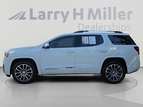 Certified 2021 GMC Acadia Denali w/ Denali Ultimate Package AWD/4WD image 2