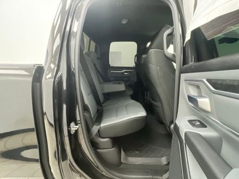 Used 2021 RAM 1500 Big Horn image 11