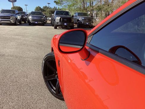 Used 2019 Dodge Challenger SRT Hellcat Redeye image 21