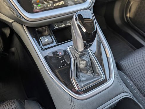 Used 2025 Subaru Outback Premium image 24