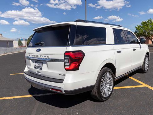 Used 2023 Ford Expedition Max Limited AWD/4WD image 3