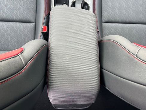 New 2025 Chevrolet Equinox RS image 24