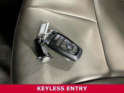 Used 2024 Lincoln Corsair FWD image 32