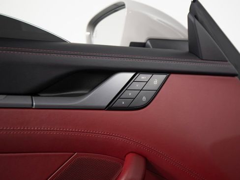 Certified 2022 Porsche 911 Targa 4S image 19