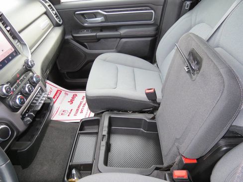 Used 2023 RAM 1500 Big Horn image 21