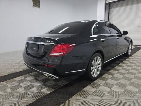 Used 2019 Mercedes-Benz E 300 4MATIC w/ Driver Assistance Package image 5