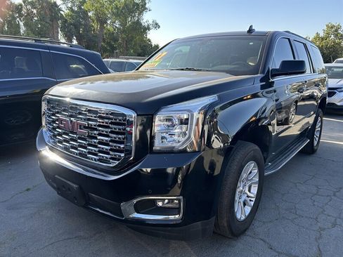 Used 2017 GMC Yukon SLE image 28